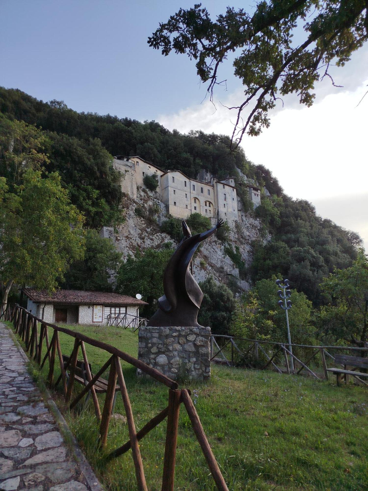 B&B Il Cantico Greccio ภายนอก รูปภาพ